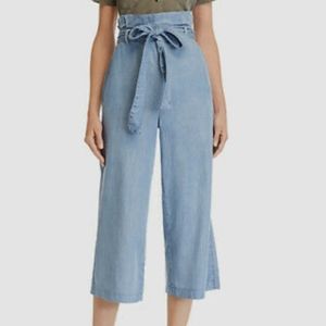 BlankNYC Chambray Capri Pants Size Large